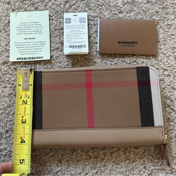 Burberry Handbags - NWT BURBERRY Large Checkered Zip Around Wallet - Retails $630
